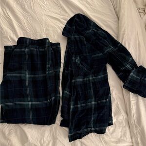 Old Navy Black Plaid Pajama Set